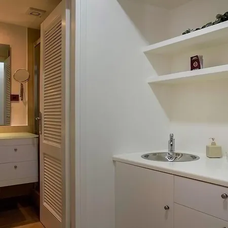 Waves - Seaside Escape