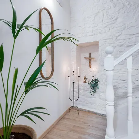 Waves - Seaside Escape Ханья (Крит)