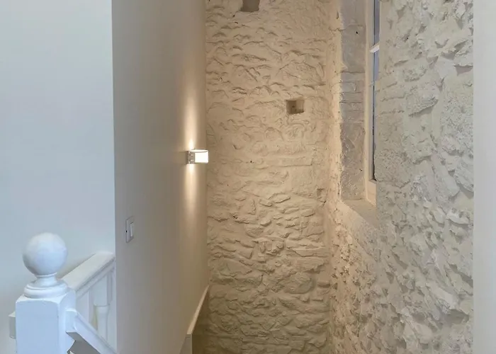 Waves - Seaside Escape *