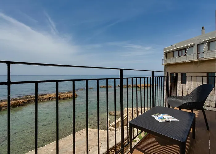 別荘 Waves - Seaside Escape ハニア