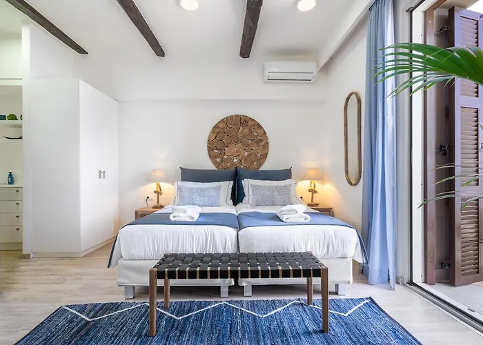 Waves - Seaside Escape *