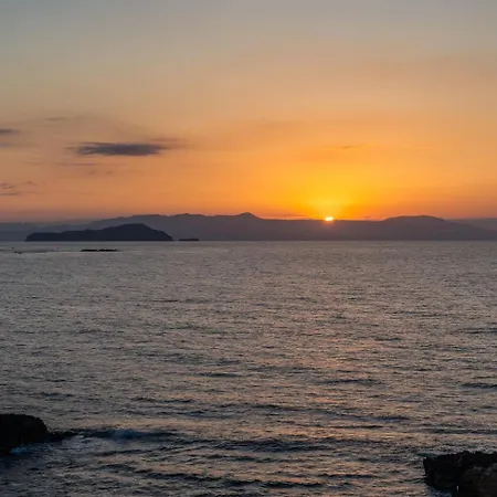 Waves - Seaside Escape Hébergement de vacances La Canée