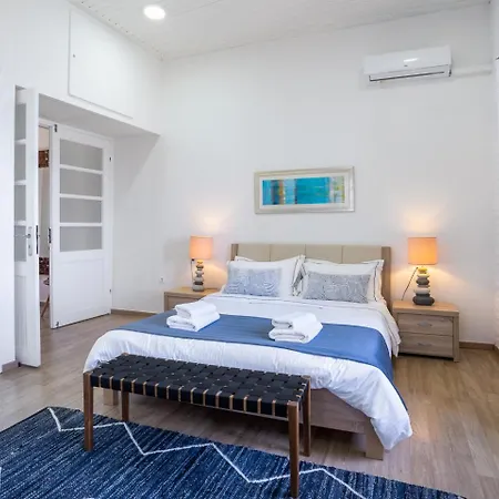 Waves - Seaside Escape Hébergement de vacances La Canée