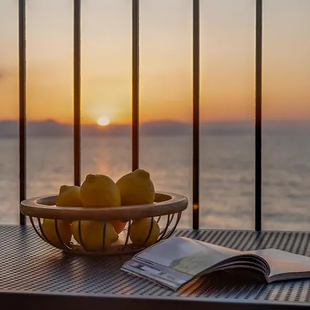 Waves - Seaside Escape *