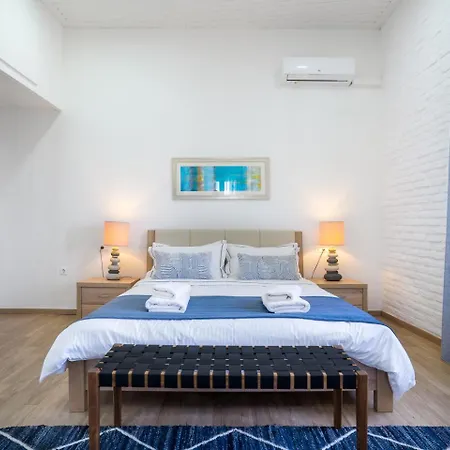 Waves - Seaside Escape La Canée